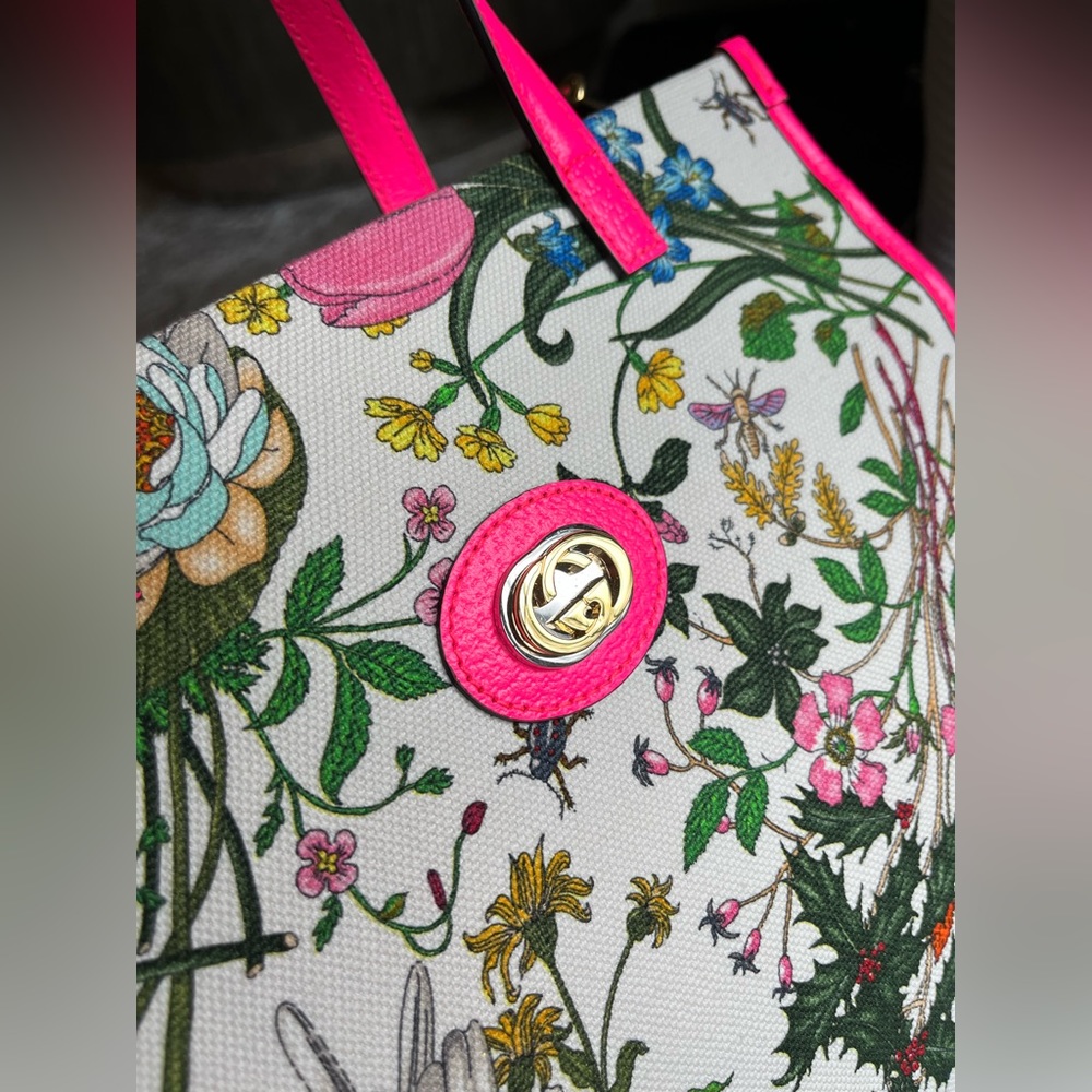 Gucci Floral Handbag - Picture 2 of 10